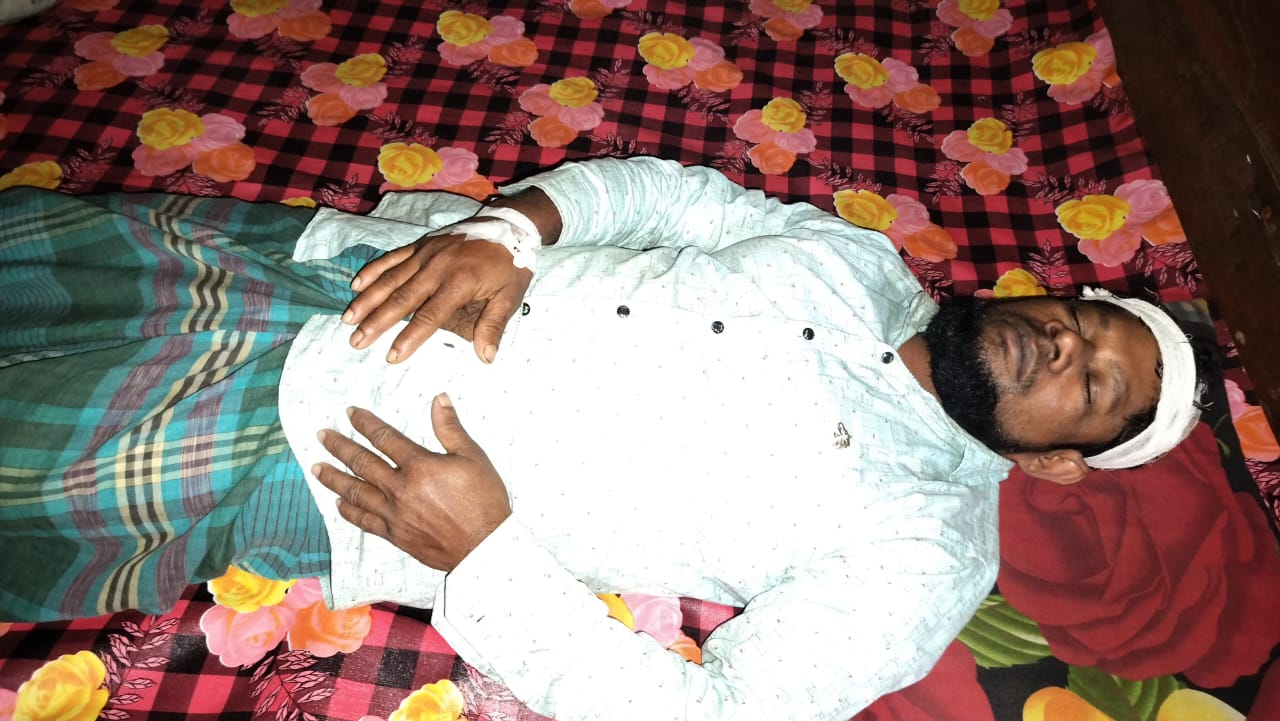 বোরহানউদ্দিনে মাদকাসক্ত চক্রের হামলায় আহত ৩: থানায় লিখিত অভিযোগ