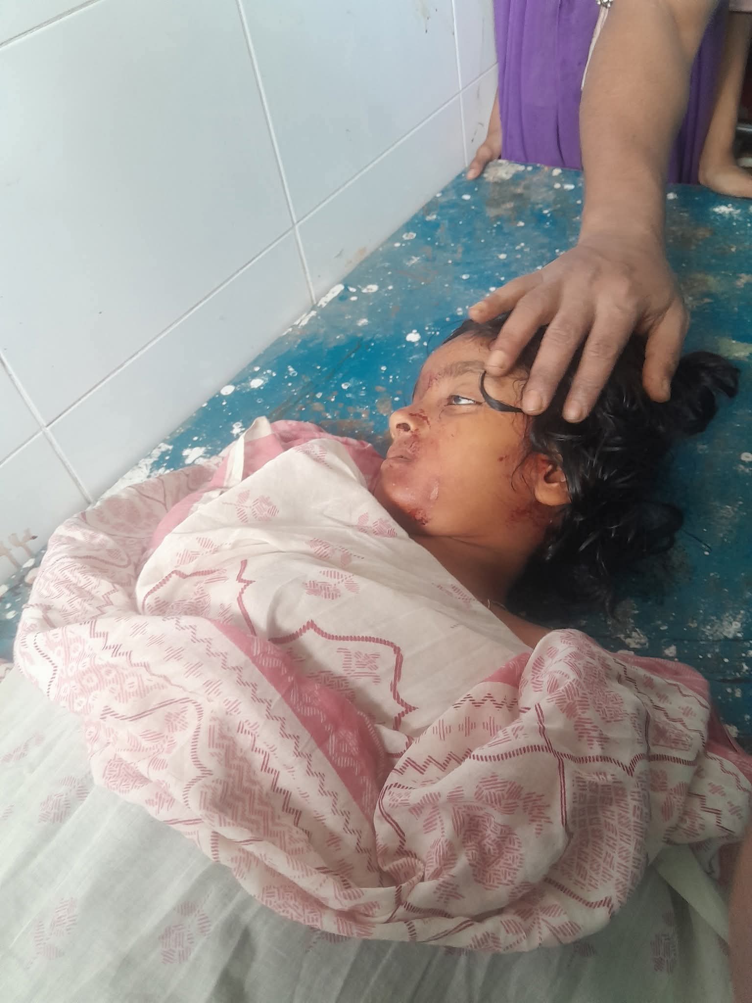 ভোলা–গাজীপুর রোডে শিশুর মর্মান্তিক মৃত্যু: দুর্ঘটনা রোধে স্পিড ব্রেকার ও ট্রাফিক টহল বৃদ্ধির দাবি