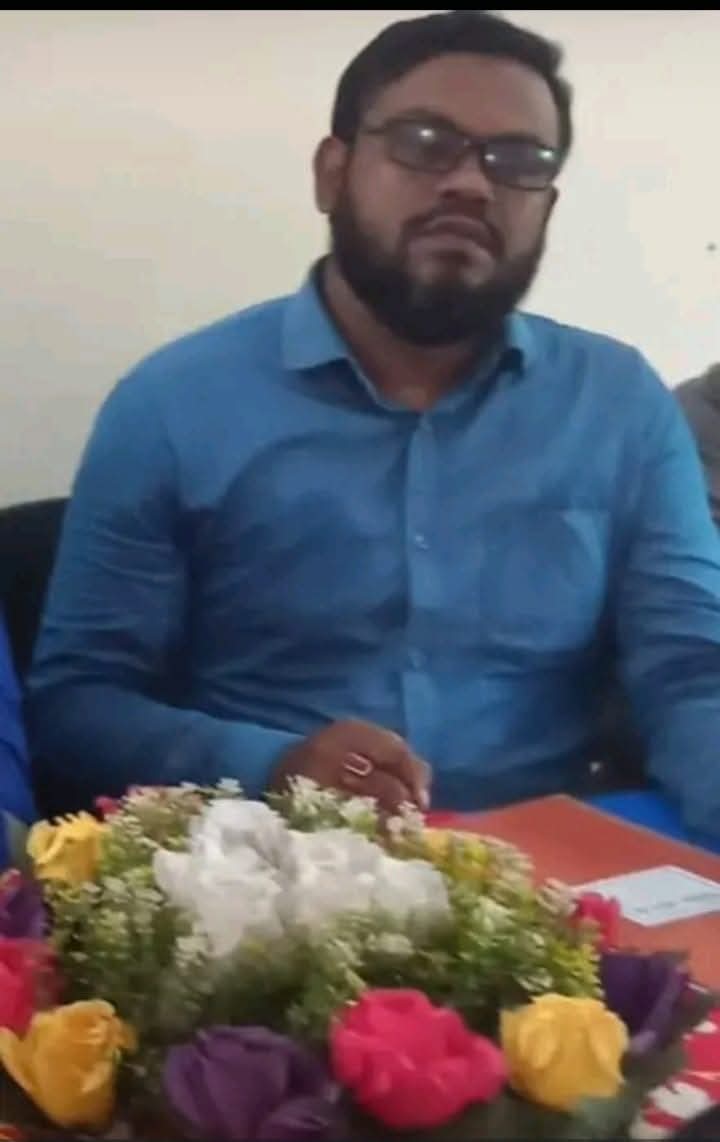 আমার দুরন্ত শৈশব; পাখির কলকাকলিতে ঘুম ভাঙতো আমাদের