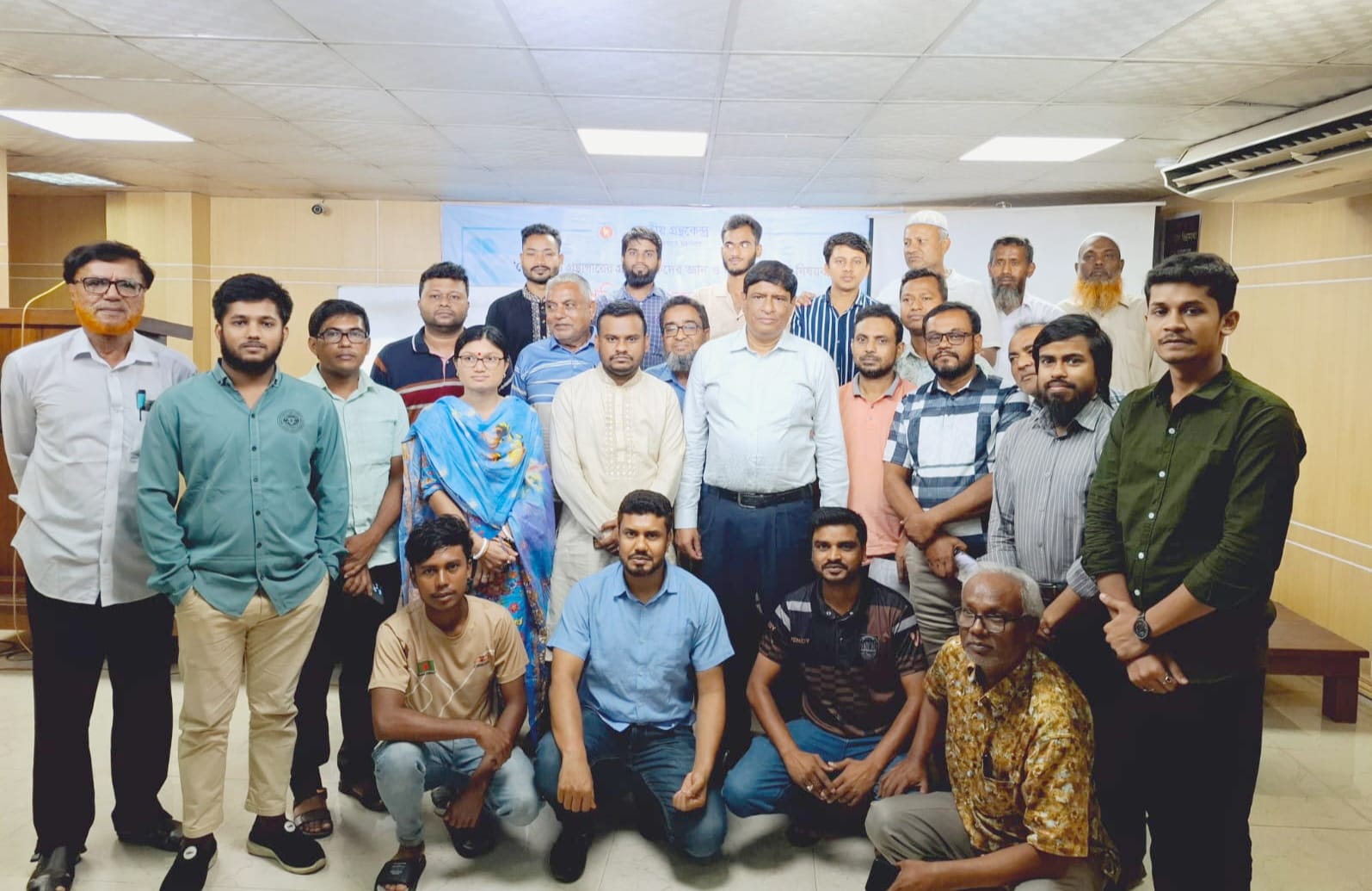 জ্ঞানেই জাগরণ—গ্রন্থাগারভিত্তিক প্রশিক্ষণে গড়ে উঠছে দক্ষ জাতি