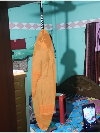 বোরহানউদ্দিনে গৃহবধূর ঝুলন্ত মরদেহ উদ্ধার, শ্বশুর-শাশুড়ির বিরুদ্ধে হত্যার অভিযোগ