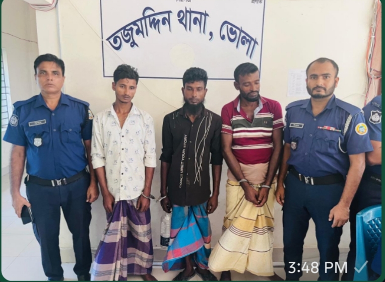 তজুমদ্দিনে মৎস্য অভিযানে ৩ জেলে আটক, মোবাইল কোর্টে সাজা